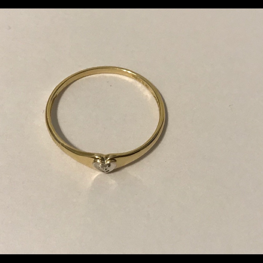 10K Yellow Gold Heart Ring